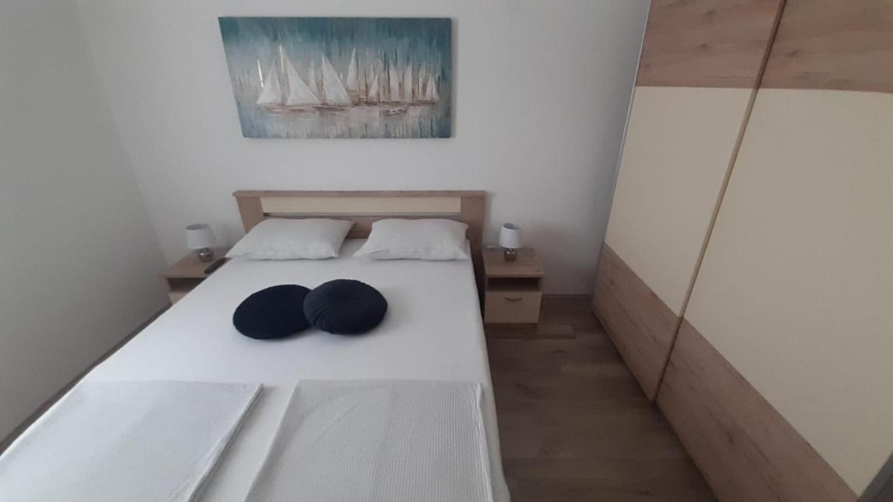 Apartmani Lucija 포블랴나 외부 사진