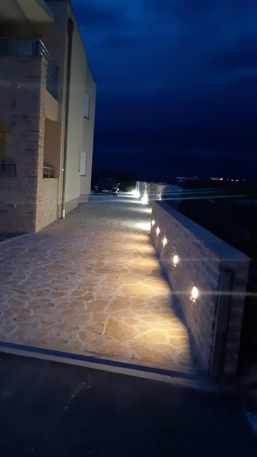 Apartmani Lucija 포블랴나 외부 사진